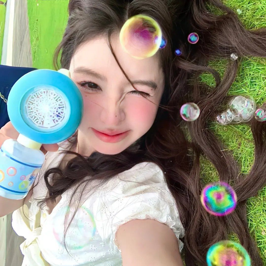女优灵高清封面